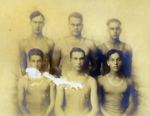 First Senior Relay team of the OCC to win an open event, November 1919, Honolulu Harbor. Time: 6:15 seconds. Back: AG Harris, WW Harris Jr, A Makinney, H Harvey. Front: F. Turner, AE Minvielle. Time: 6:15 seconds. Honolulu Harbor